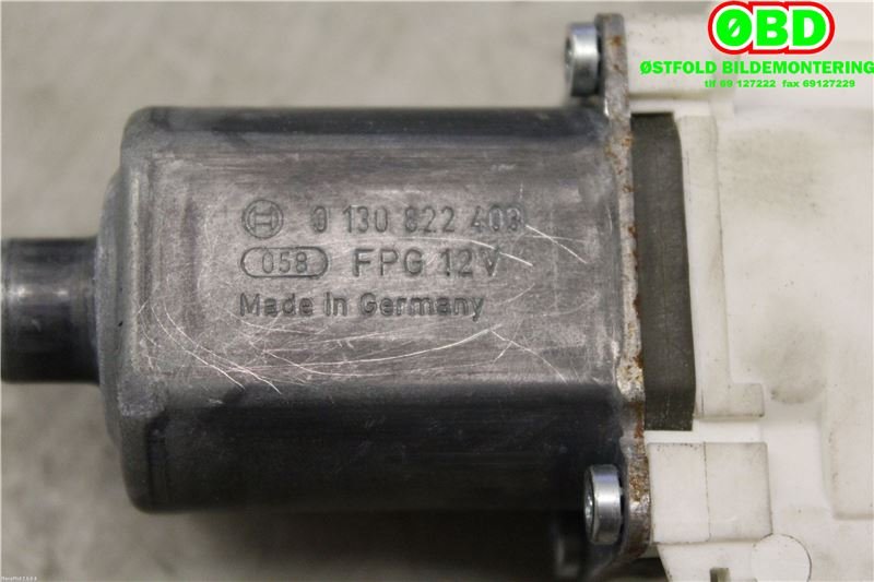 Ruteheis høyre til BMW 3-Serie 2005-2011 (E90/E91/E92/E93) (E90/E91/E92/E93) (BMW||0130822403)