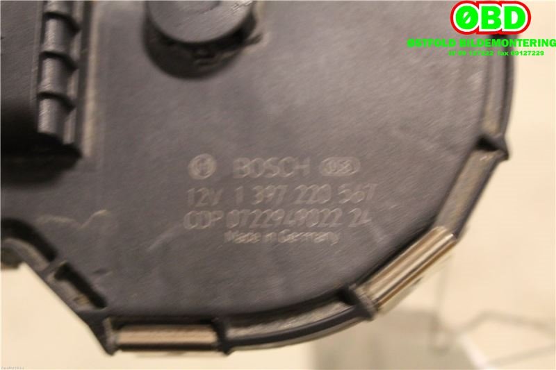 Viskermotor frontrute til Mercedes C-Klasse 2007-2011 (Fase 1) (W204) (W204) (MERCEDES||1397220567)