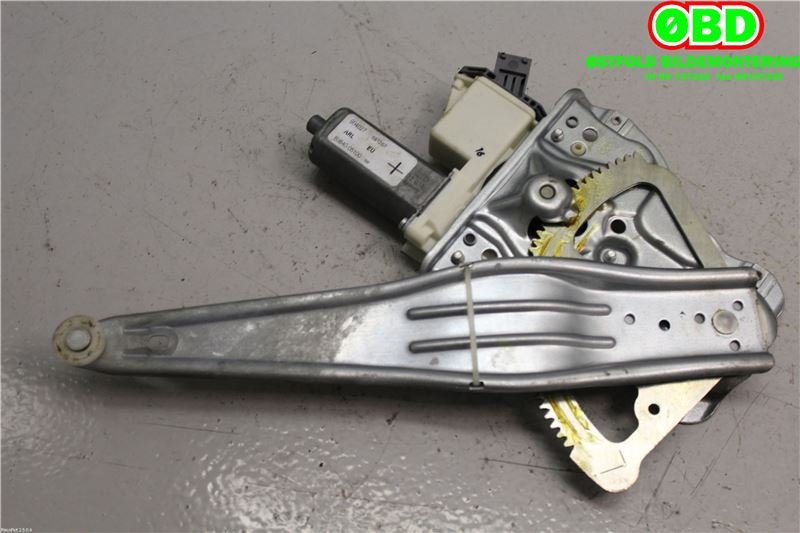Ruteheis venstre bak til Toyota Avensis 2003-2008 (Type II)  (TOYOTA|6984005100|)