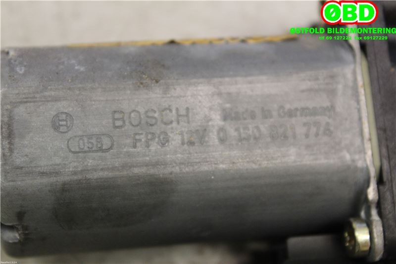 Ruteheis høyre foran til Audi A6 2001-2004 (Type II, Fase 2) (C5) (C5) (AUDI|4B0 959 802 D||4B0959802D)