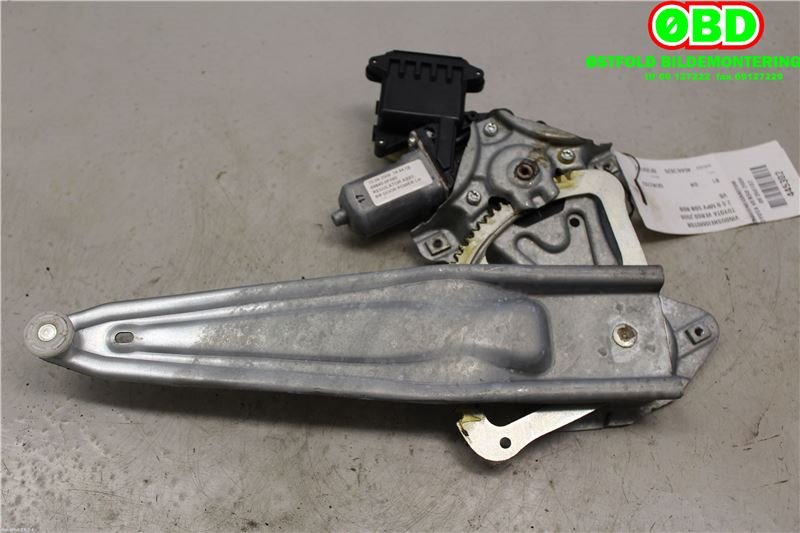 Ruteheis til Toyota Verso, 2009-2016 (Type III)  (TOYOTA|698400F040)
