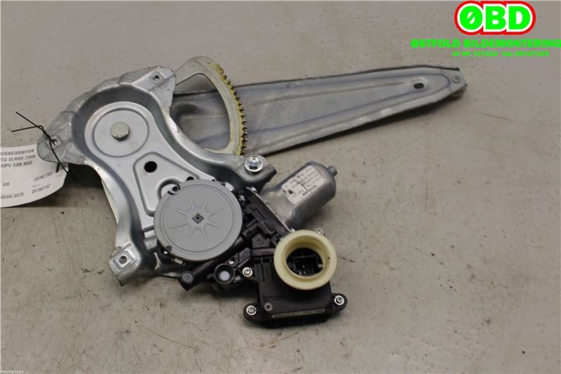 Ruteheis til Toyota Verso 2009-2016 (Type III)  (TOYOTA|698300F040|)