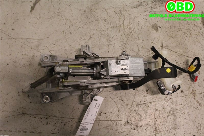 Rattaksel til Ford Focus 2011-2014 (Type III, Fase 1)  (FORD|2390124||BV6N3C529GG)
