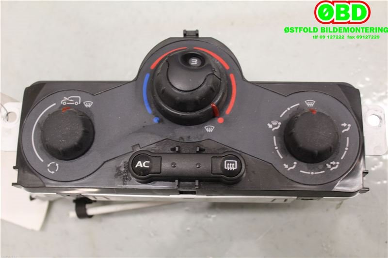 Varmeapparat betjening til Renault Kangoo 2008-2021 (Type II) (RENAULT|7701209825|275100550R|)