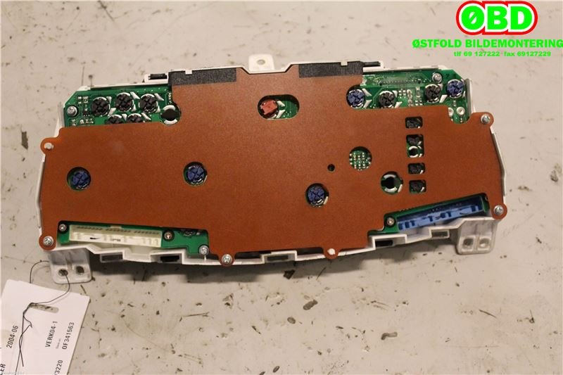Instrumentpanel til Mitsubishi Lancer 2003-2007  (MITSUBISHI|8100A794||8100A770)