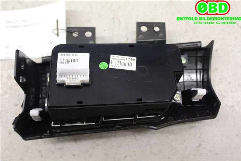 Bryter diverse til Hyundai Santa Fe 2012-2020 (Type III) (HYUNDAI|937002W870RYN||937002W870)