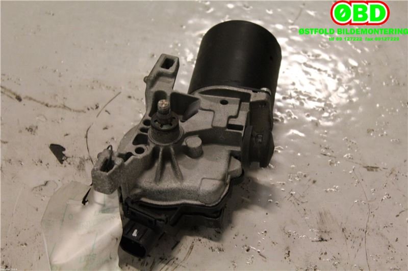 Viskermotor frontrute til Toyota Avensis 2003-2008 (Type II) (TOYOTA|8511005060|851101A040)