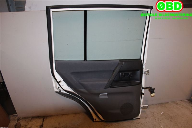 Dør venstre bak til Mitsubishi Pajero 2000-2006 (Type III) (MITSUBISHI|5730A261|)