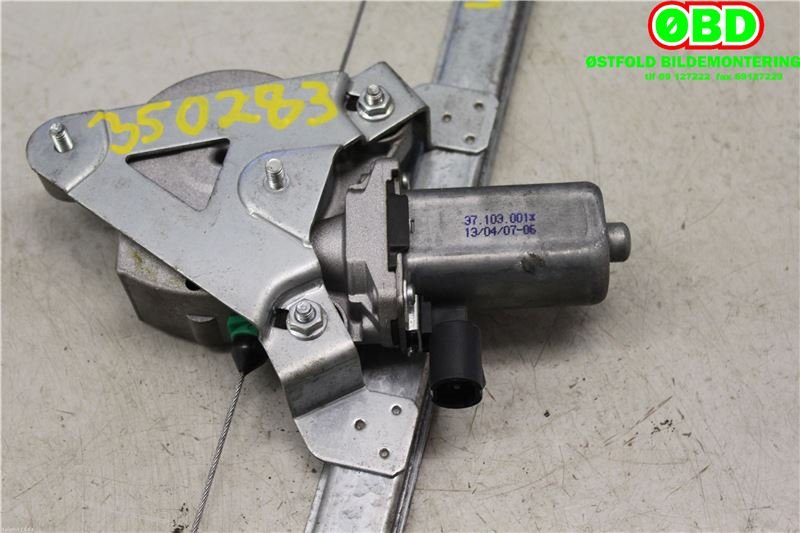 Ruteheis til Opel Vivaro A 2006-2014  (OPEL|91165705|4408555|7700311821)