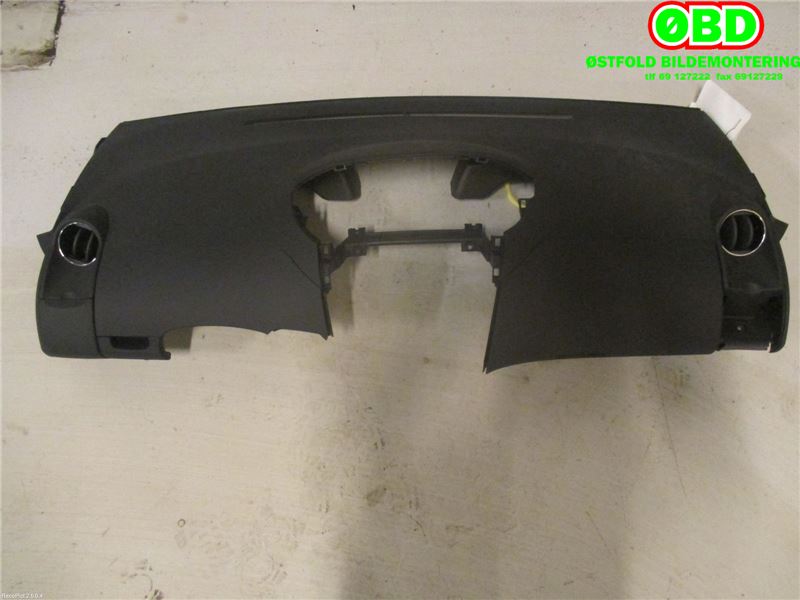 Dashbord til Toyota Yaris 2009-2011 (Type II, Fase 2)  (TOYOTA|553020D010B0|)