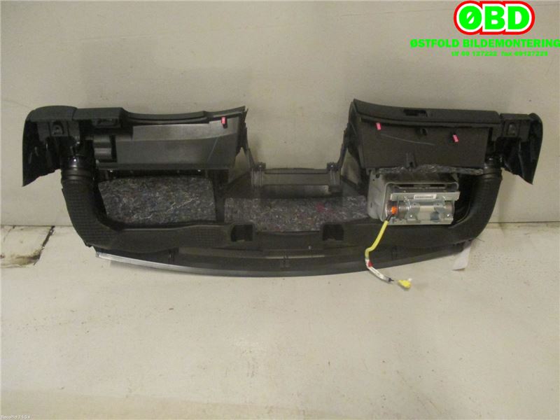 Dashbord til Toyota Yaris 2009-2011 (Type II, Fase 2)  (TOYOTA|553020D010B0|)