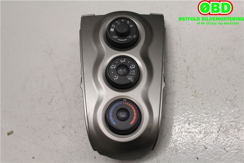 Varmeapparat betjening til Toyota Yaris 2009-2011 (Type II, Fase 2) (TOYOTA|)