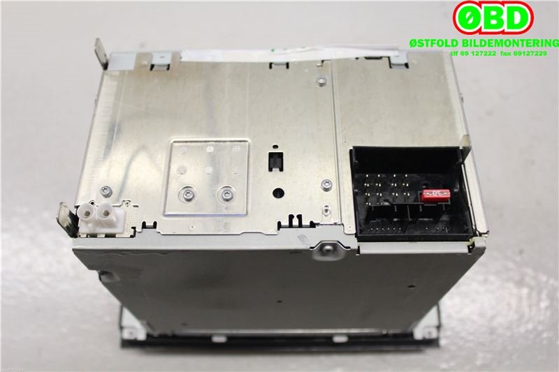 Bilstereo til Audi A4 2001-2004 (Type II) (B6) (B6) (AUDI|8P0035186P|7647026380)