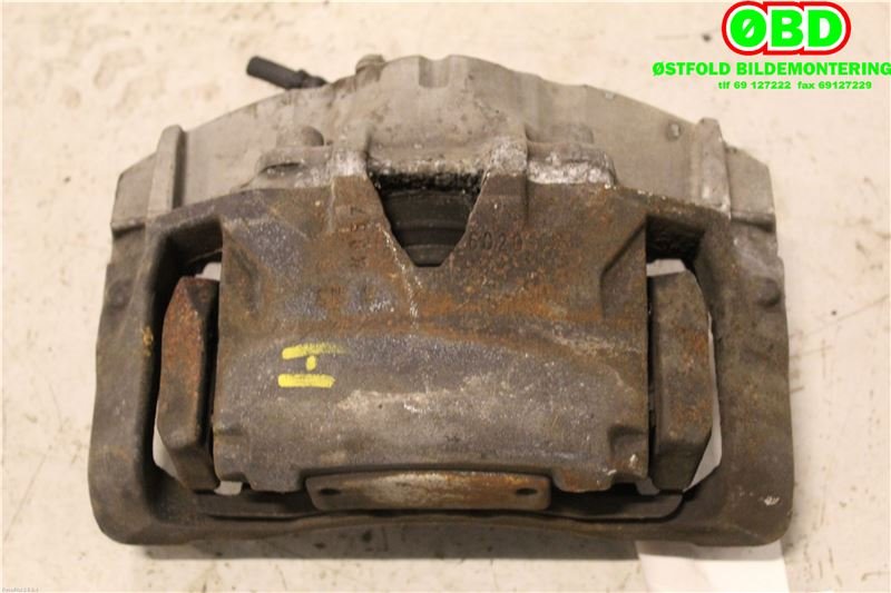 Bremsecaliper høyre foran til Volvo V70 2007-2013 (Type III, Fase 1)  (VOLVO|36000150|)