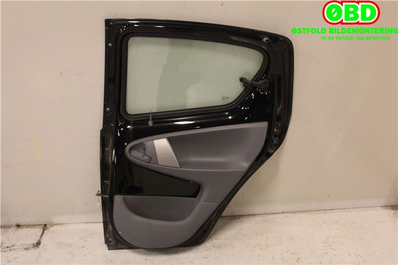 Dør høyre bak til Toyota Aygo 2005-2014 (Type I)  (TOYOTA|670030H010|)