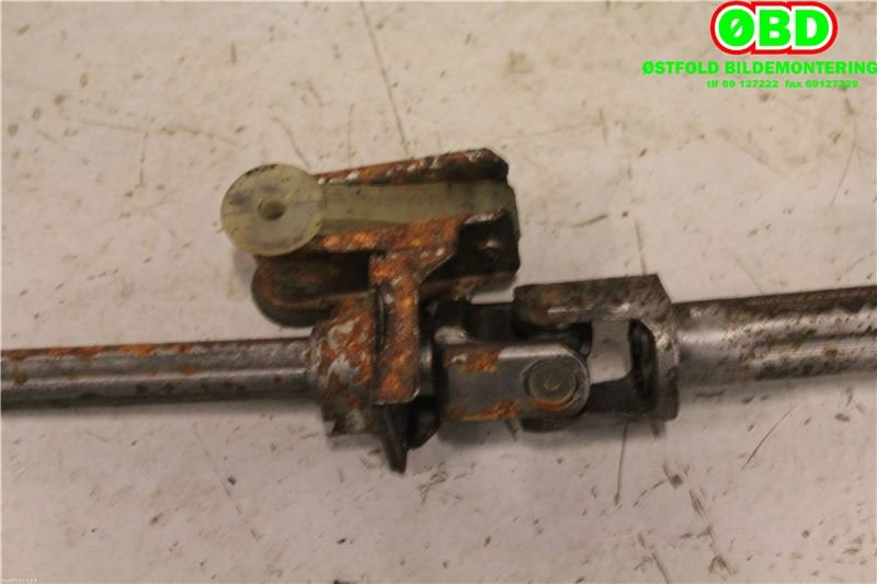 Rattaksel til Audi A2 2000-2005  (AUDI|8Z0419502E|)