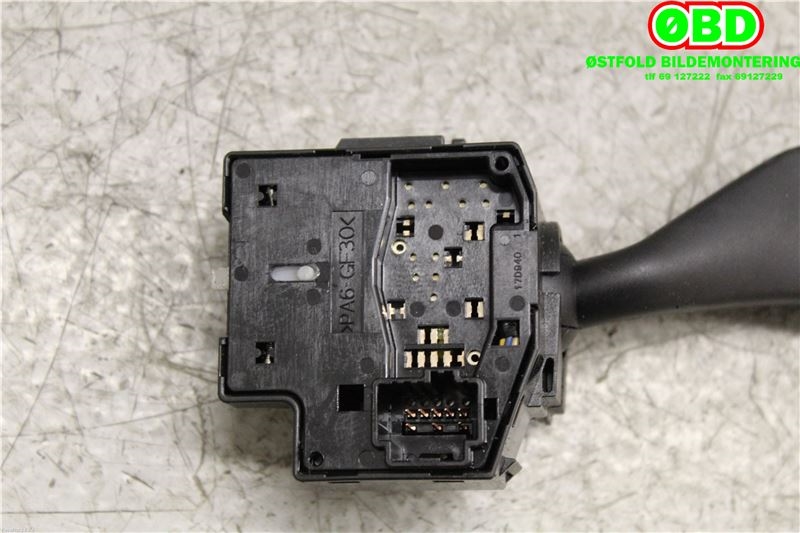 Bryter blink til Ford Focus 2004-2007 (Type II, Fase 1) (FORD|1362588|)