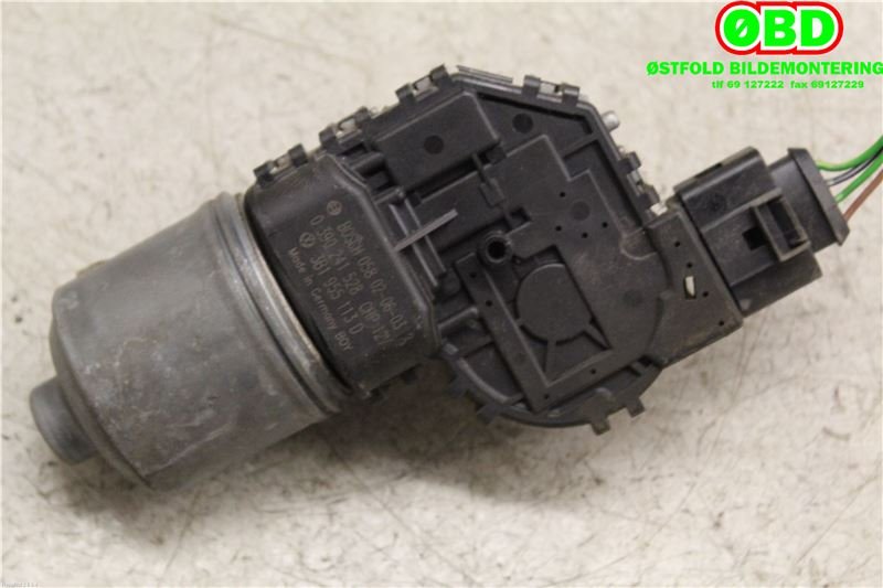 Viskermotor frontrute til VW Passat 2001-2005 (B5,3BG) (B5,3BG) (VOLKSWAGEN|3B1 955 113 D|0390241528|3B1955113D)