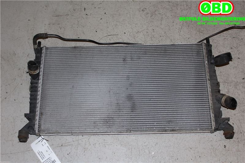 Radiator (manuell gir) til Ford Focus 2008-2010 (Type II, Fase 2) (FORD|1357325|3M5H8005TL|)