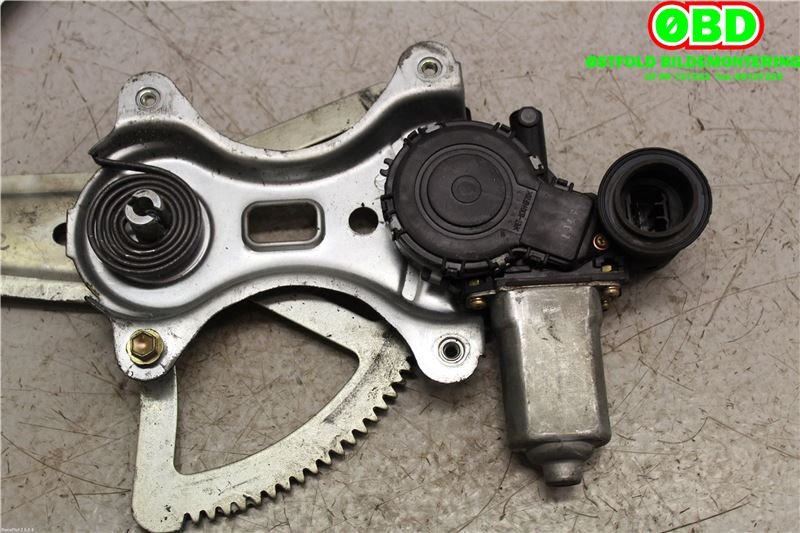 Ruteheis til Toyota Avensis, Verso 2001-2009  (TOYOTA AVENSIS VERSO|6980144020|)