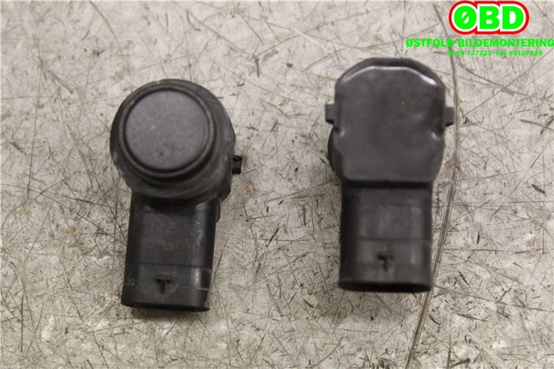Parkeringssensor foran til Ford Focus 2011-2014 (Type III, Fase 1) (FORD||8A6T15K859AA)