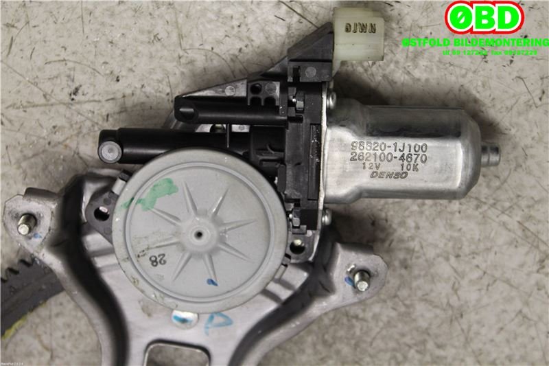 Ruteheis til Hyundai i20 2009-2014 (Type I) (HYUNDAI|824041J010|)