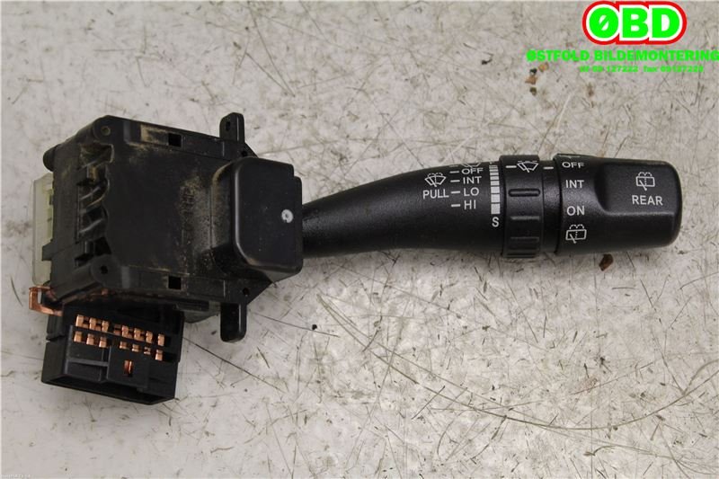 Bryter visker til Kia Cerato 2005-2007 (KIA|934352F010|)
