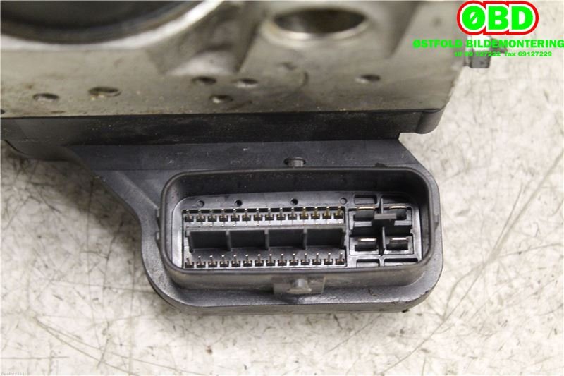 ABS sentral til Toyota RAV4 2006-2009 (Type III, Fase 1)  (TOYOTA|4405042230|1338007970|)