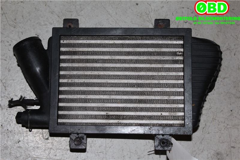 Intercooler til VW Transporter / Caravelle 1990-2003 (T4) (T4) (VOLKSWAGEN|701 145 805 A|)