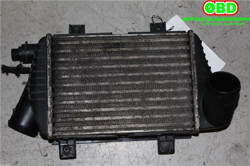 Intercooler til VW Transporter / Caravelle 1990-2003 (T4) (T4) (VOLKSWAGEN|701 145 805 A|)