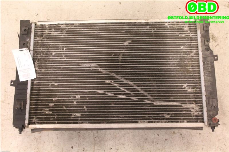 Radiator (automat gir) til VW Passat 1997-2000 (B5,3B) (B5,3B) (VOLKSWAGEN PASSAT|8D0 121 251 BC|)