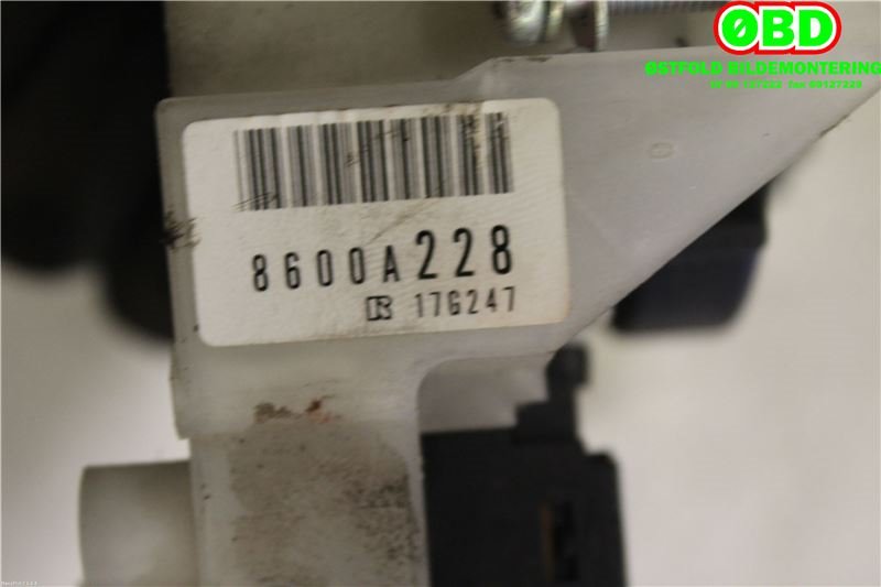 Bryter combi til Mitsubishi Outlander 2003-2006 (Type I)  (8600A228|)