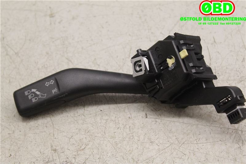 Bryter blink til VW Caddy 2004-2010 (Type III, Fase 1) (VW CADDY|1K0 953 513 E||1K0953513E)