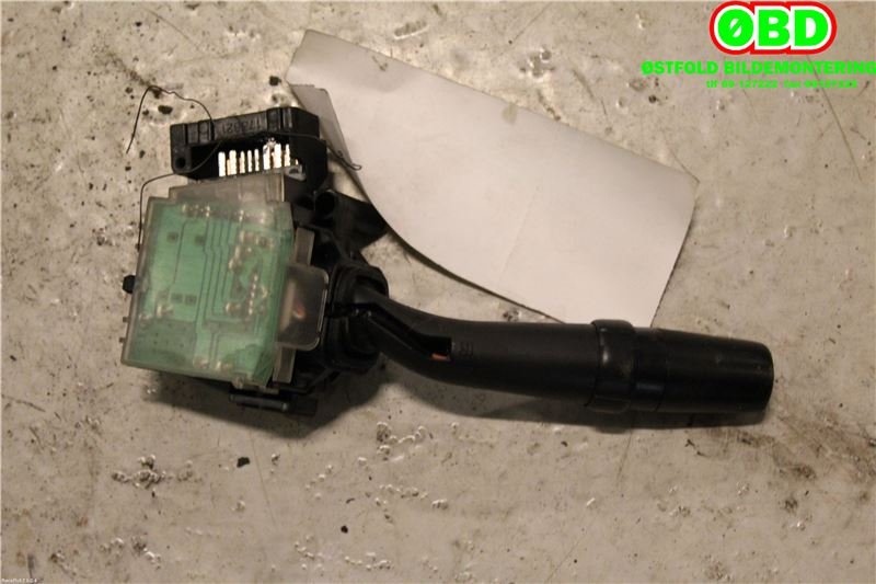 Bryter visker til Toyota Avensis 2003-2008 (Type II)  (TOYOTA|8465205170|)