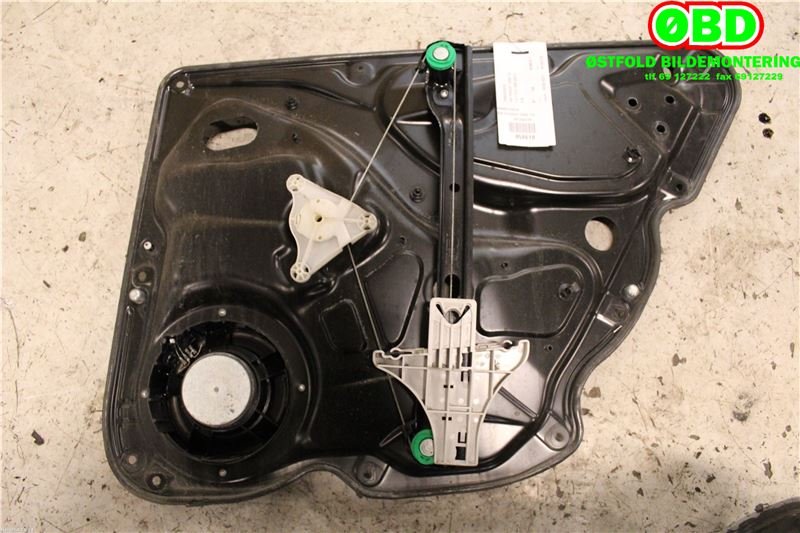 Ruteheis til VW Passat 2005-2010 (B6) (B6) (VOLKSWAGEN|3C9 839 461 L|)