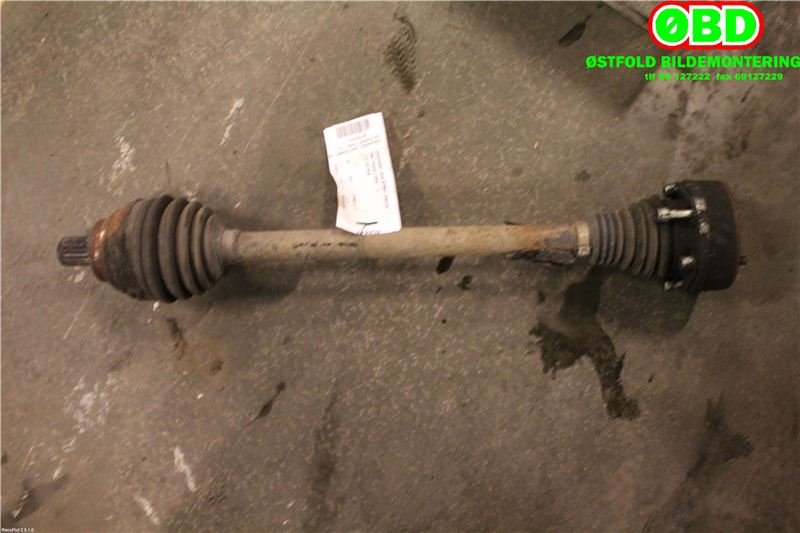 Drivaksel venstre bak til VW Passat 2005-2010 (B6) (B6) (VOLKSWAGEN|3C0 501 203 F|1K0 501 203 G|)