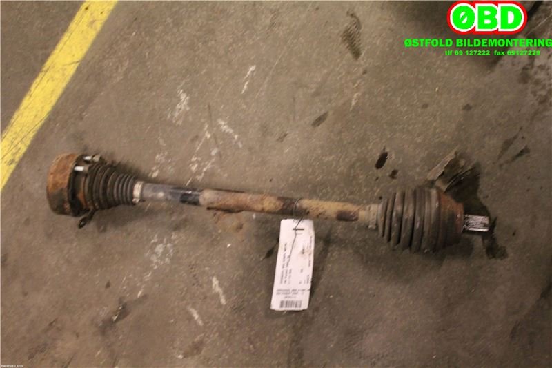 Drivaksel høyre bak til VW Passat 2005-2010 (B6) (B6) (VOLKSWAGEN|3C0 501 204 F|1K0 501 204 G|)