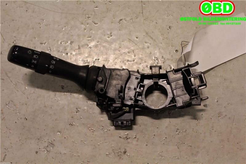 Bryter blink til Toyota Prius 2009-2016 (Type III) (COMBI) (COMBI) (TOYOTA|8414042111|)