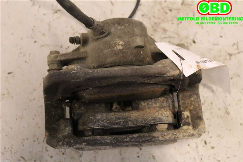 Bremsecaliper høyre foran til Mercedes C-Klasse 2011-2014 (Fase 2) (W204) (W204) (MERCEDES|A 204 421 22 81|)