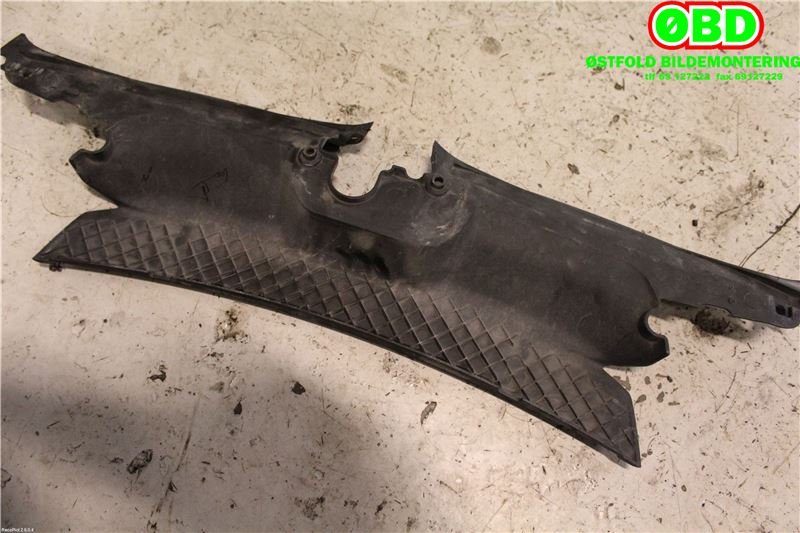 Diverse deler til BMW X3 2007-2010 (Fase 2) (E83) (E83) (BMW|13713402286|)