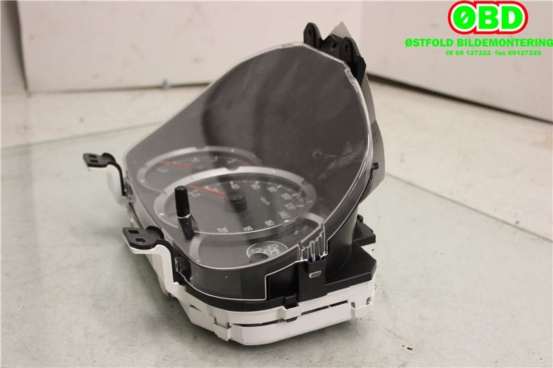 Instrumentpanel til Mitsubishi L200 2006-2015 (Type IV)  (MITSUBISHI|8100C098||MM0050317)