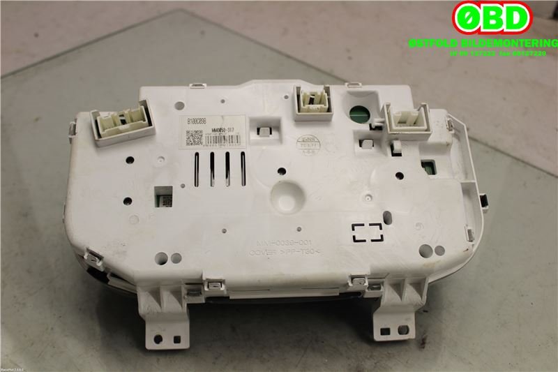 Instrumentpanel til Mitsubishi L200 2006-2015 (Type IV)  (MITSUBISHI|8100C098||MM0050317)