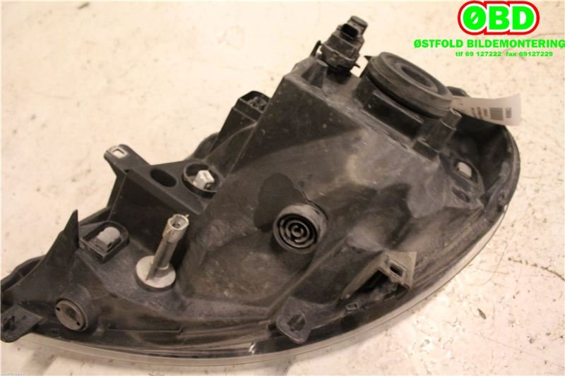 Frontlykt høyre halogen til Nissan Primastar 2006-2014 (NISSAN|2601000Q0B|2601000Q0F|)