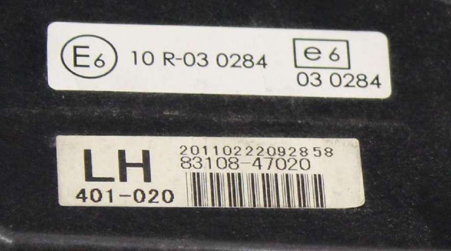 Instrumentpanel til Toyota Prius 2009-2016 (Type III) (COMBI) (COMBI) (TOYOTA|8316847020||8310847020)