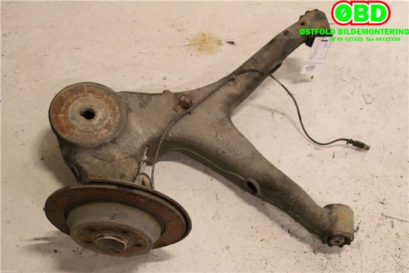 Hjulspindel høyre bak til Mercedes Vito/Viano 2010-2014 (Fase 2) (W639) (W639) (MERCEDES|A 639 350 04 76|)