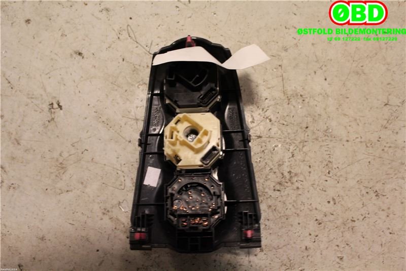 Varmeapparat betjening til Toyota Yaris 2009-2011 (Type II, Fase 2)  (TOYOTA|)