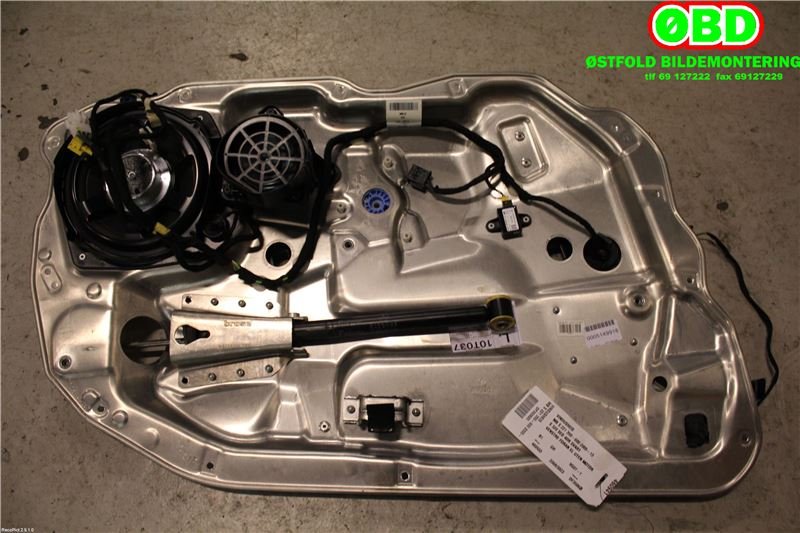 Ruteheis til Mercedes S-Klasse, 2005-2013 (W221) (W221) (MERCEDES|A 221 720 01 46)