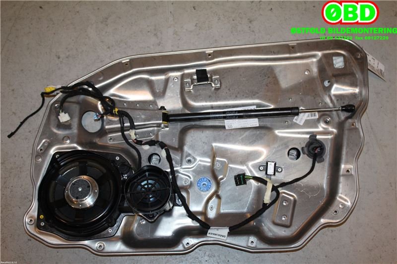 Ruteheis til Mercedes S-Klasse, 2005-2013 (W221) (W221) (MERCEDES|A 221 720 02 46)