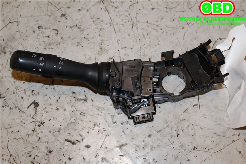 Bryter blink til Toyota iQ, 2009-2014 (TOYOTA IQ|8414042091)