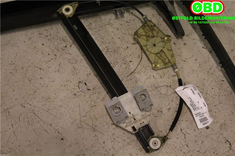 Ruteheis til Audi A6 2005-2008 (Type III, Fase 1) (C6) (C6) (AUDI|4F0 839 462|)